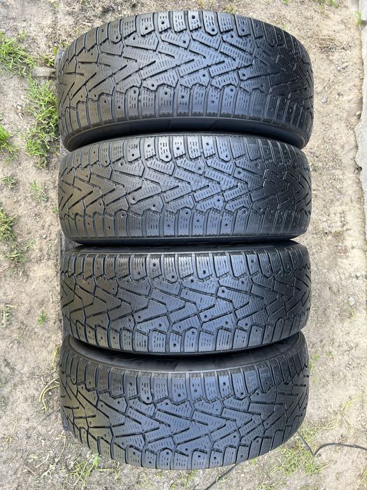 215 65 r16 Pirelli Winter Ice Zero