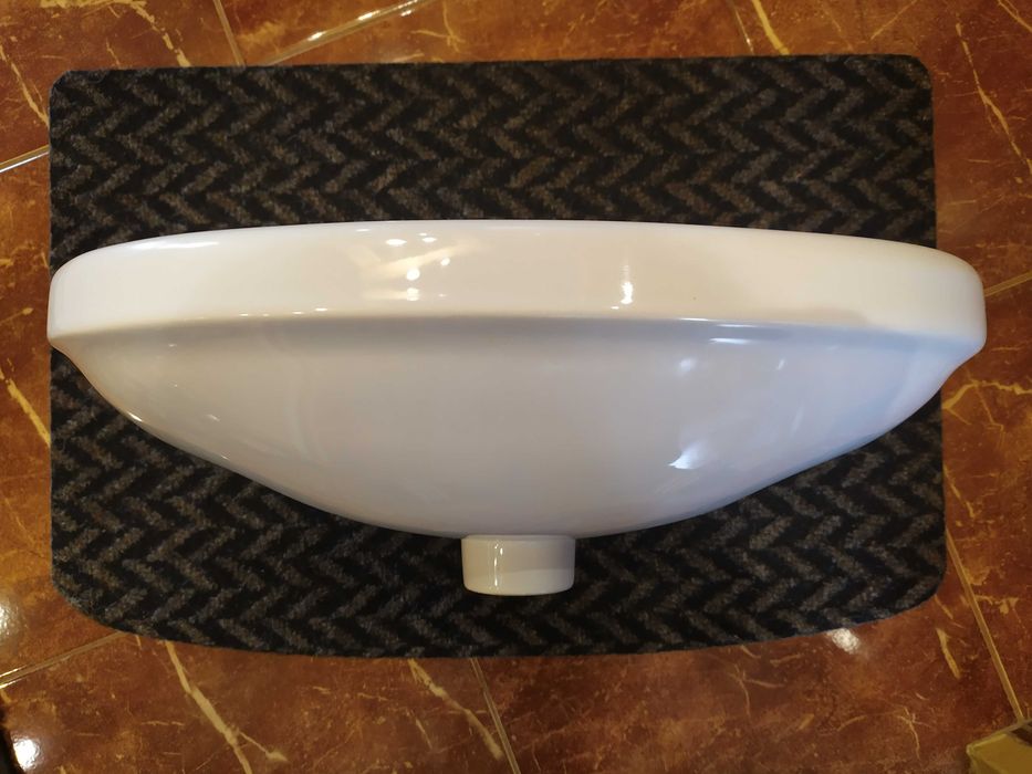 Sprzedam umywalkę ceramiczną cersanit
