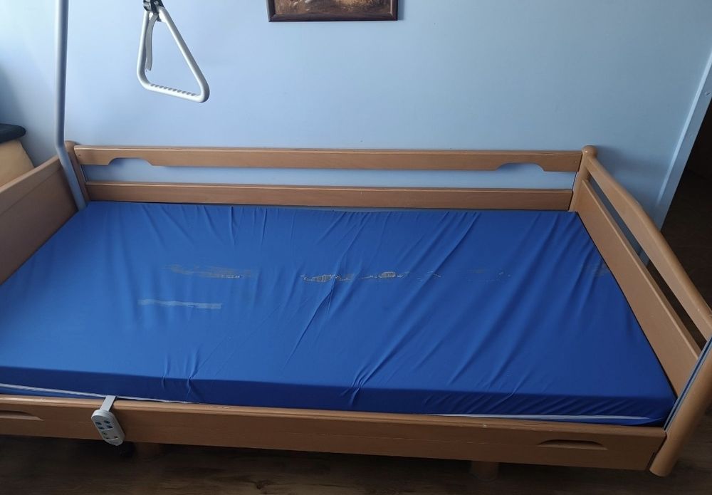 Łóżko rehabilitacyjne elektryczne