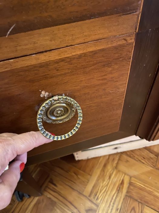 Cómoda mogno 2 gavetas tradicional