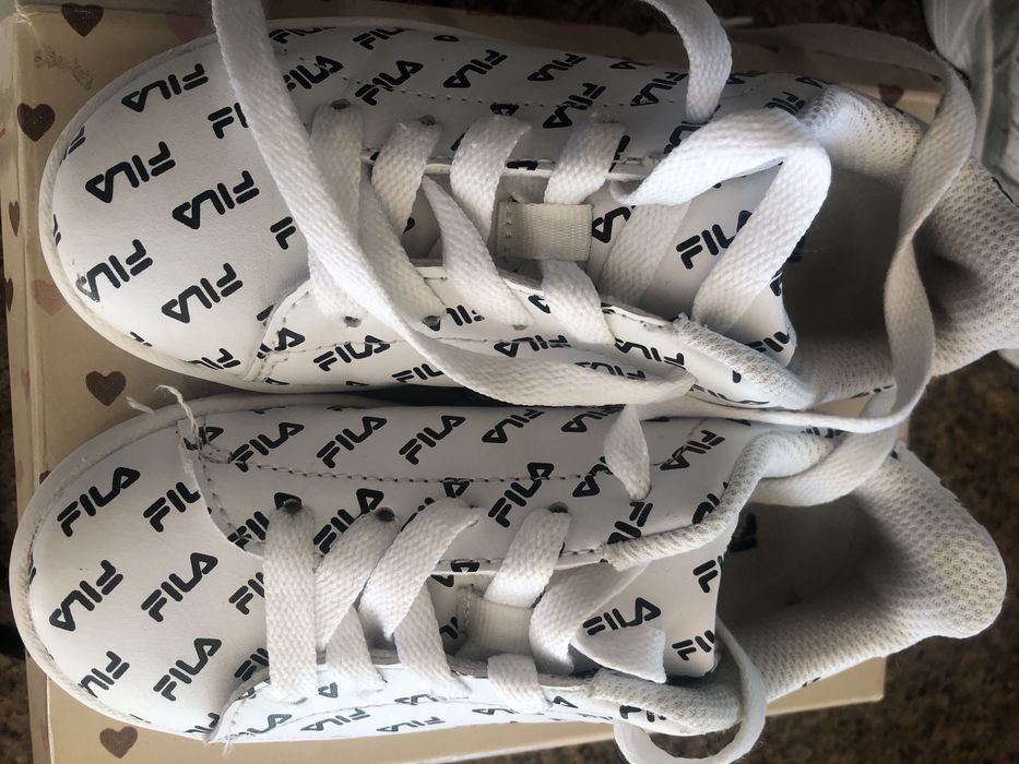 Ténis brancos unisexo (originais) - Fila, Adidas e Nike