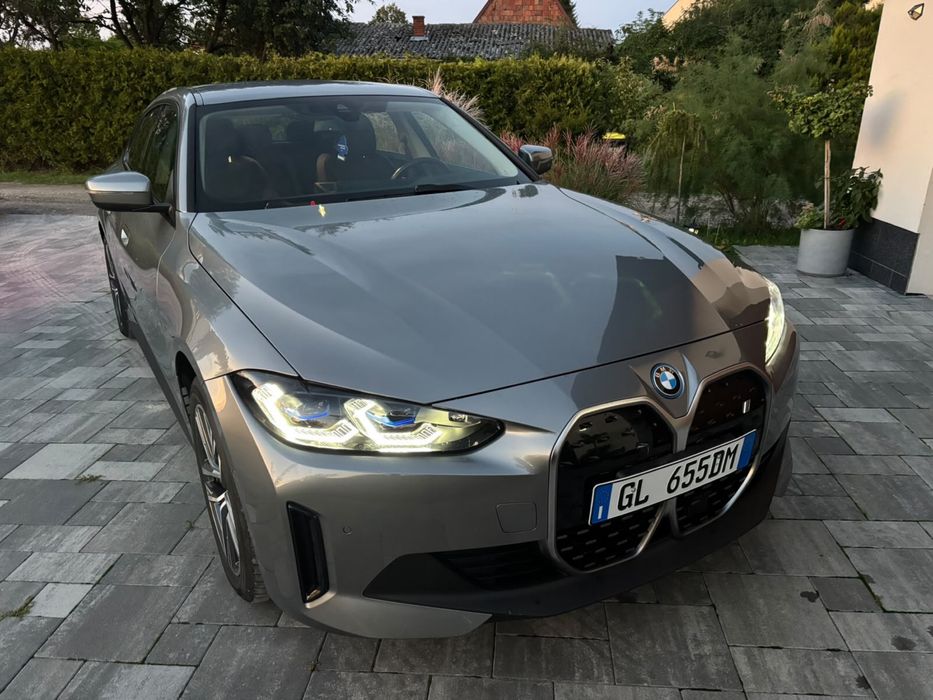 BMW i4