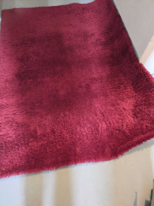 dywan shaggy bordo