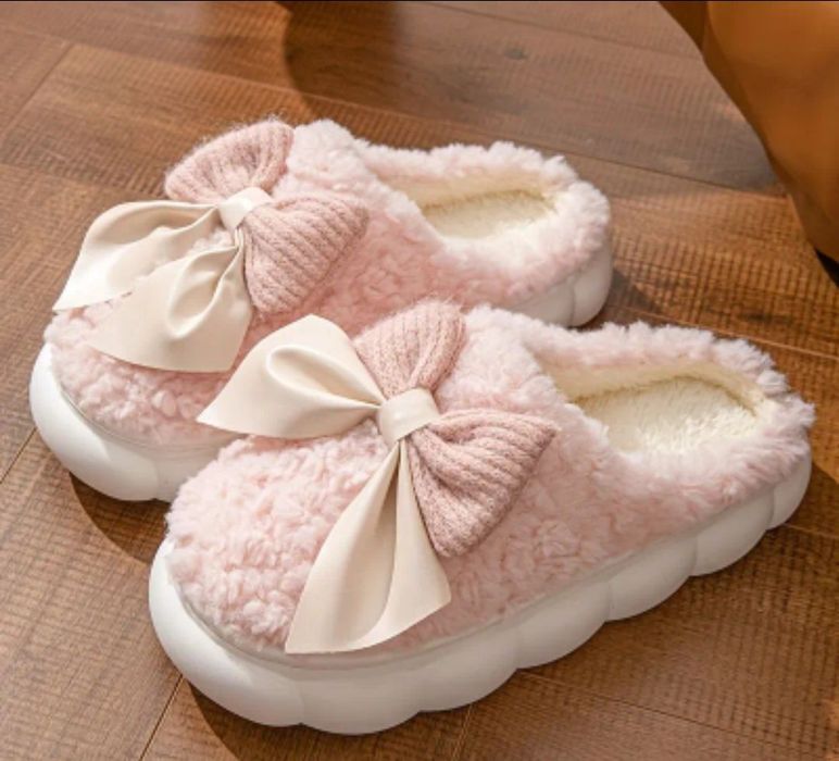 Тапочки кімнатні для дівчинки