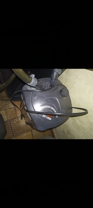 Продам аквариум угловой