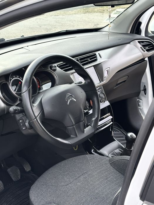75.000 KM! Citroen C3 1.2 Puretech