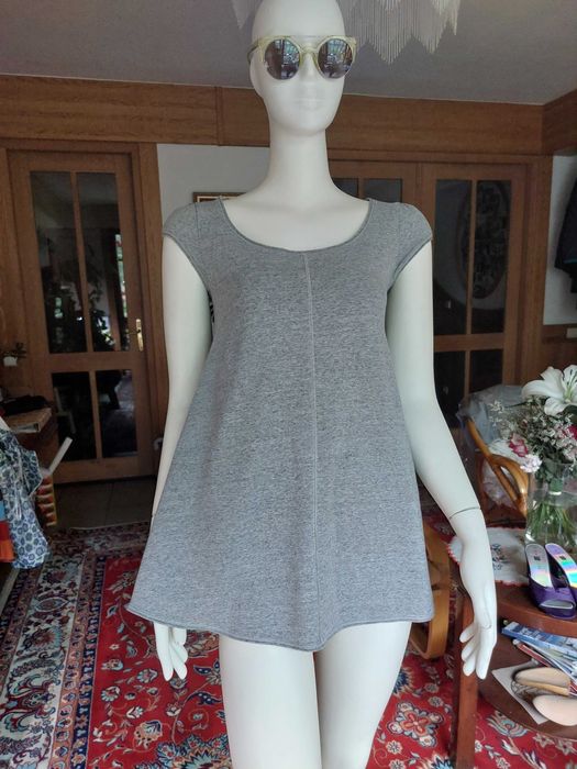 szara bawełniana koszulka bluzka trapezowa ciążowa tunika bufki