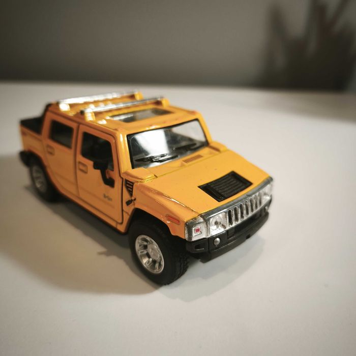 Kinsmart 2005 HummerH2 1:40 KT5097
