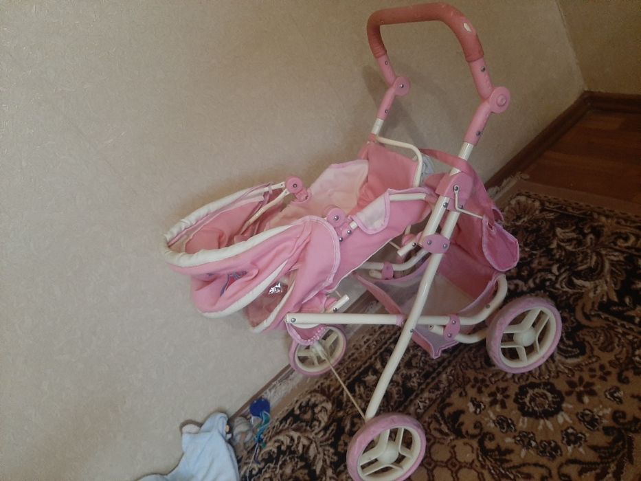 Каляска для кукол