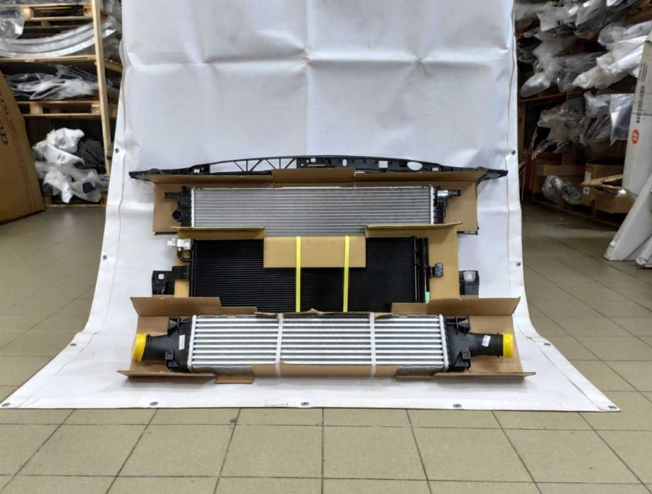 Audi A4 B9 Бампер передній Ауді А4 Б9.