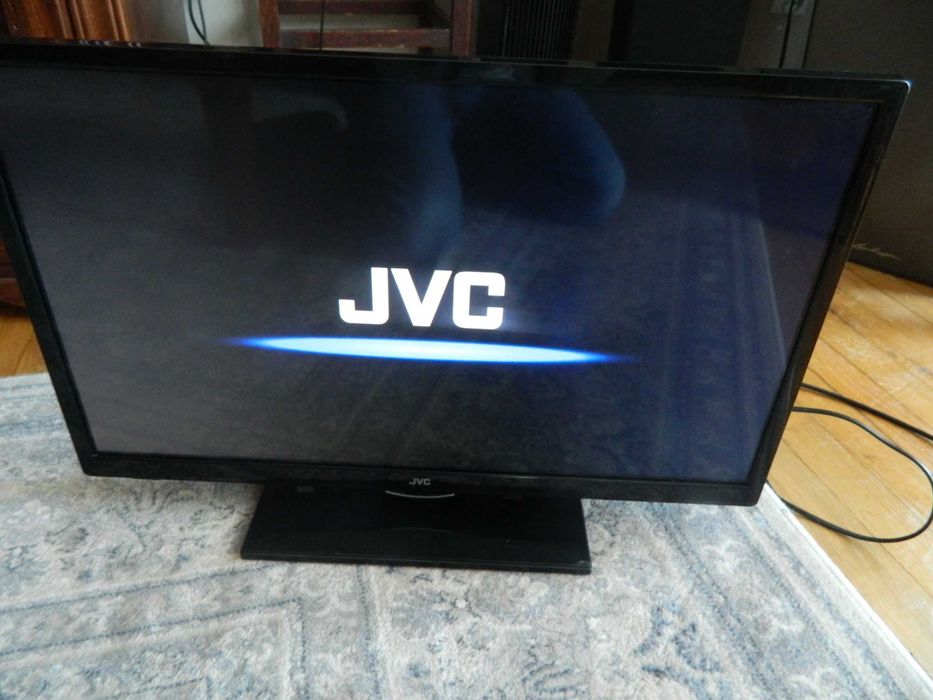 Telewizor JVC LT-24