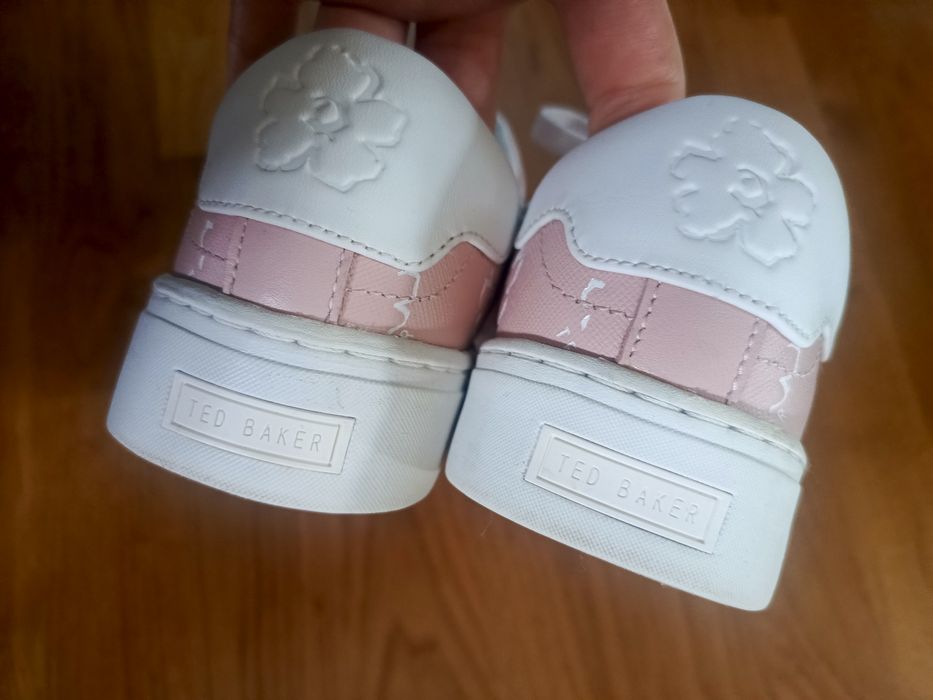 Buty skórzane Ted Baker