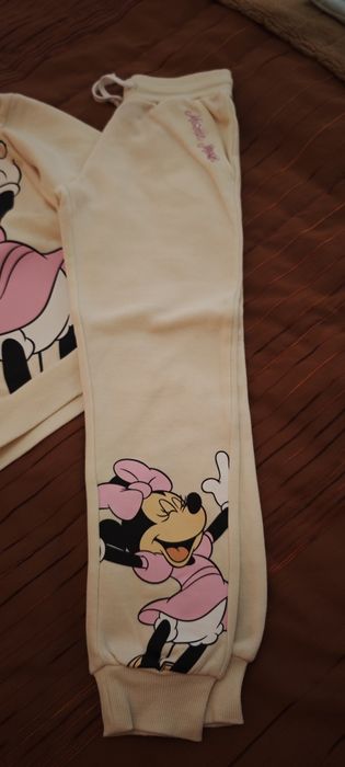 Fato treino da Minnie 6-7 anos