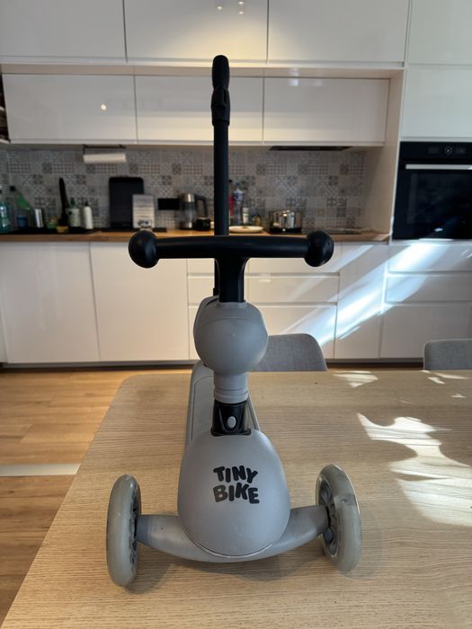 Tiny Bike 2w1 Jeździk Hulajnoga 3 kołowa balansowa świecące