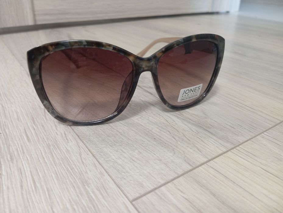 Сонцезахисні окуляри jones New York