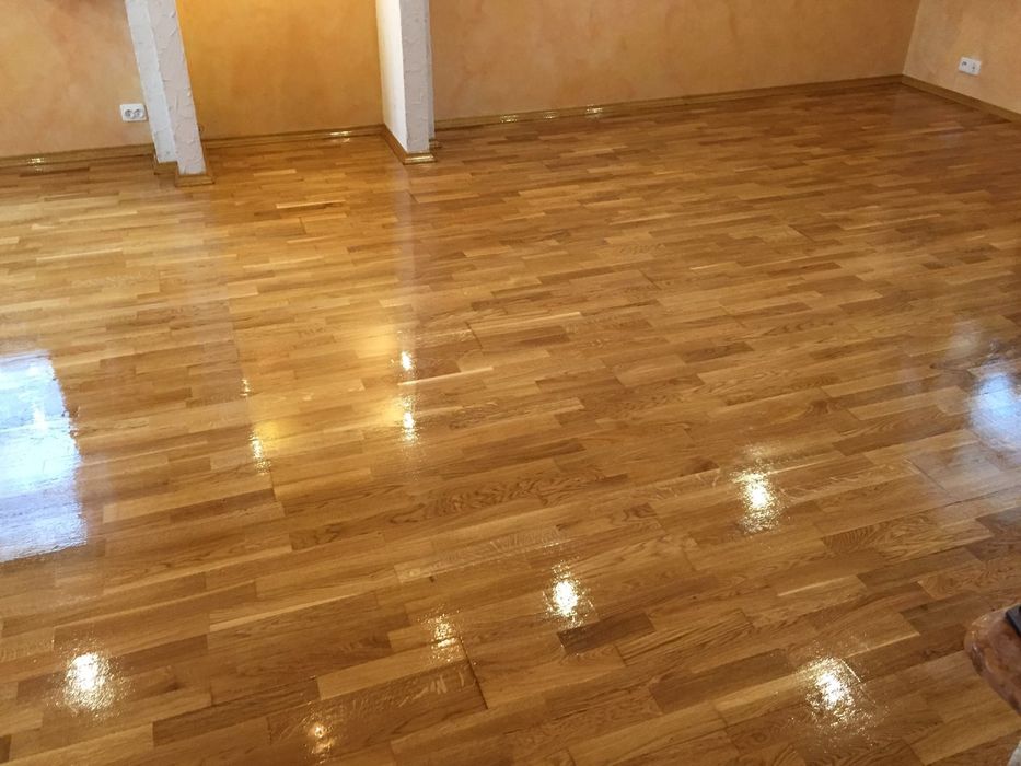 Дошка паркет.шліфування та лакування