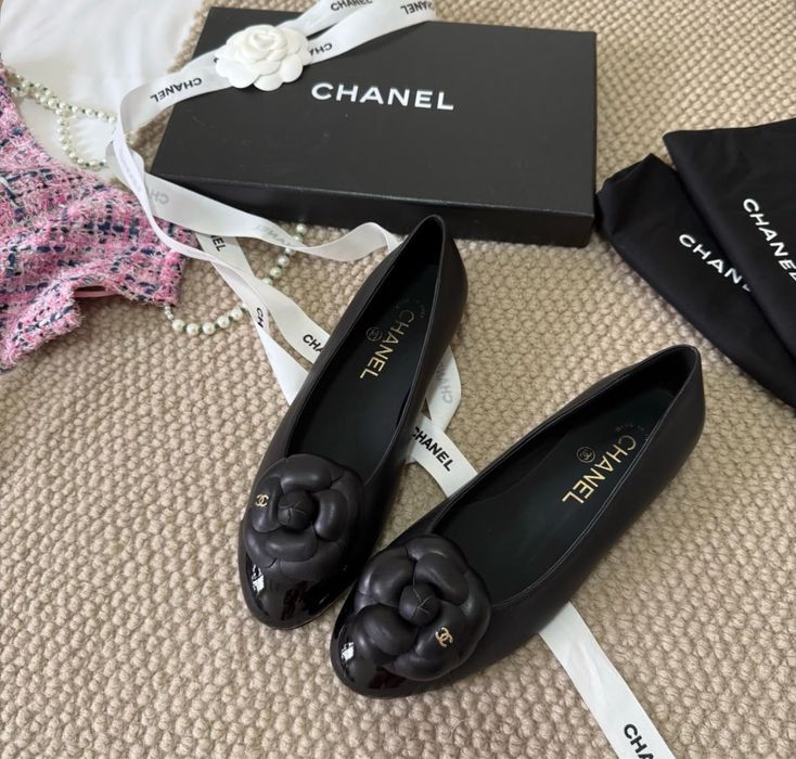 Chanel czarne skorzane baleriny