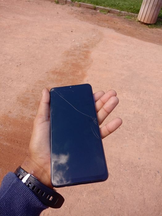 Samsung M12 em bom estado