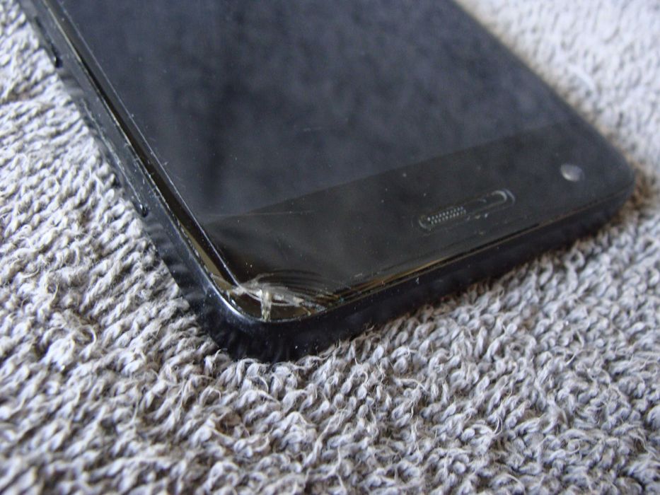 Lenovo 4/64GB Snapdragon 820 2.15 GHz 4G LTE 5" IPS Full HD