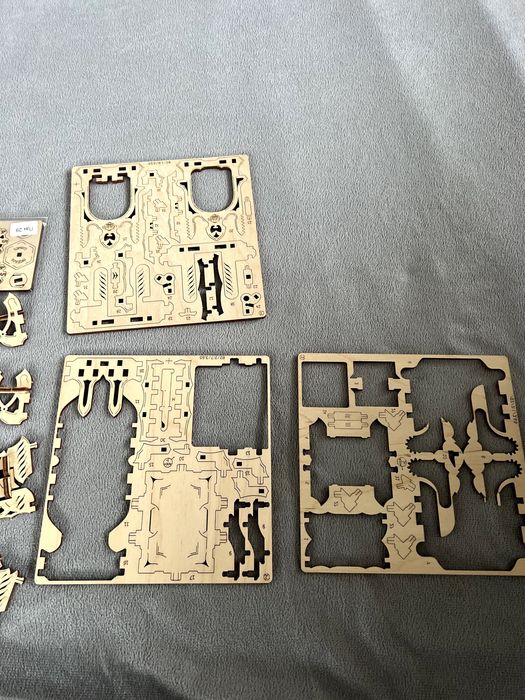 Pudełko na talię kart urządzenie do gier planszowych - Ugears