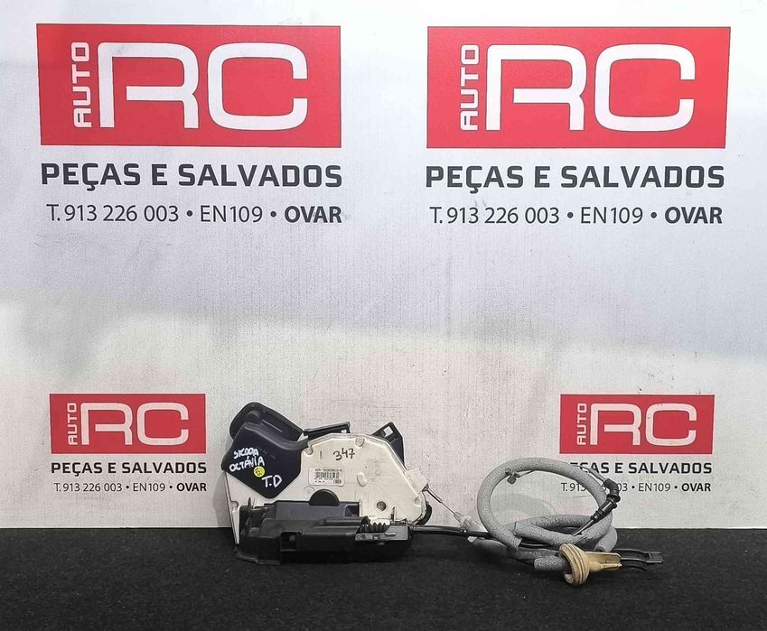 Fechadura / Fecho Porta Trás Direito 5E0839016 - SKODA OCTAVIA III