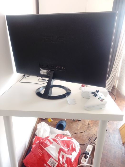 Monitor da ASUS 30€