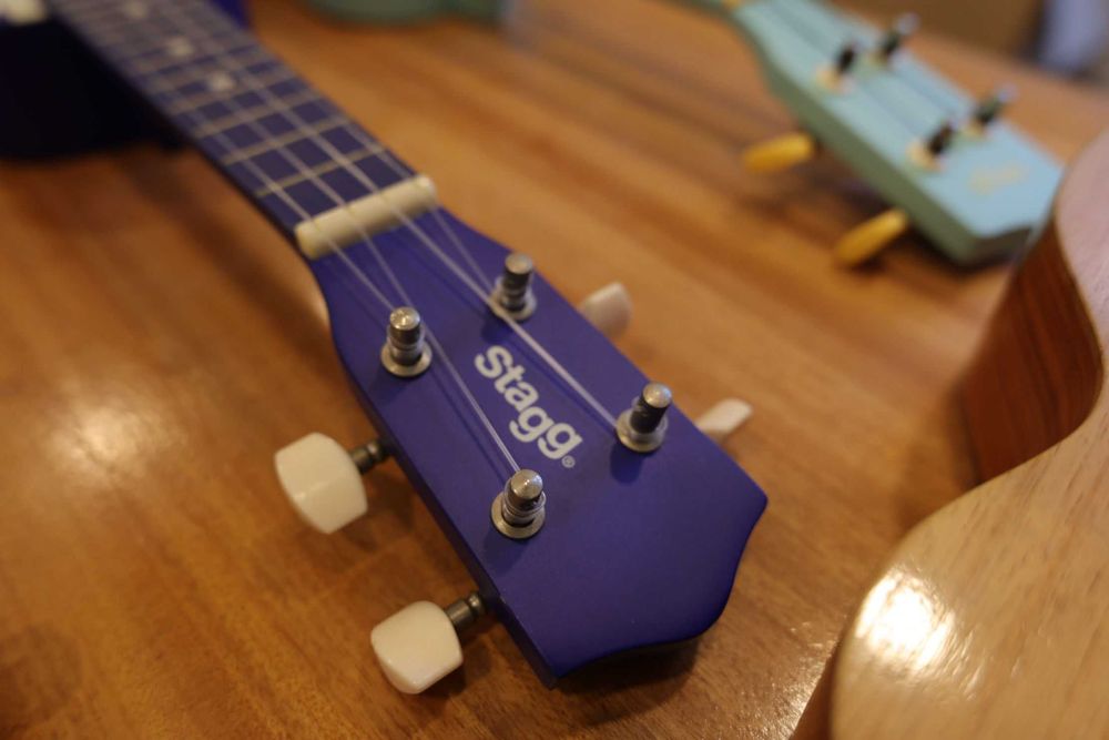 Ukuleles usados em bom estado.