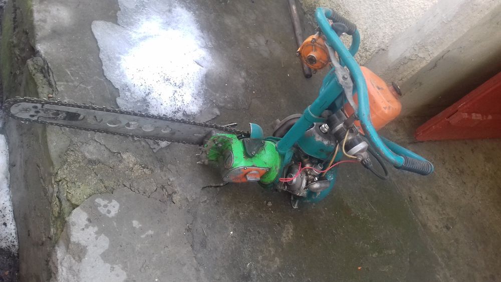 Продам бензопилу