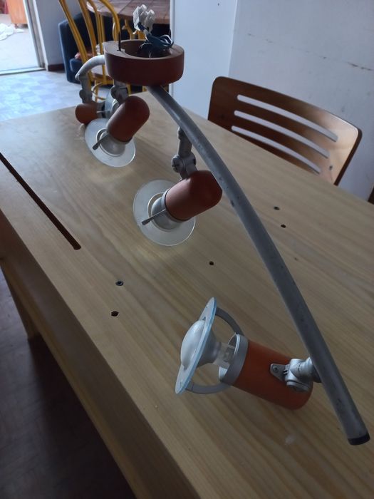 Candeeiro de tecto  com 4 focos