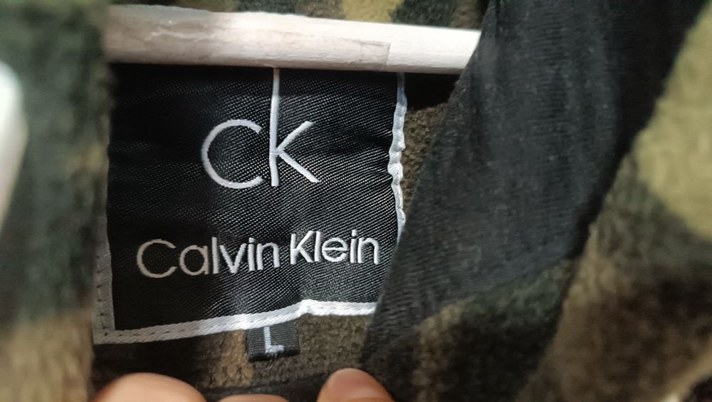 Bardzo ciepła bluza damska M/L Calvin Clein