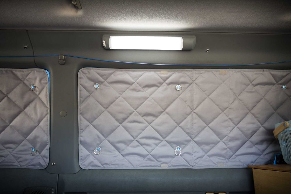 Volkswagen T4 Multivan - Nowa Lampka Wnętrza