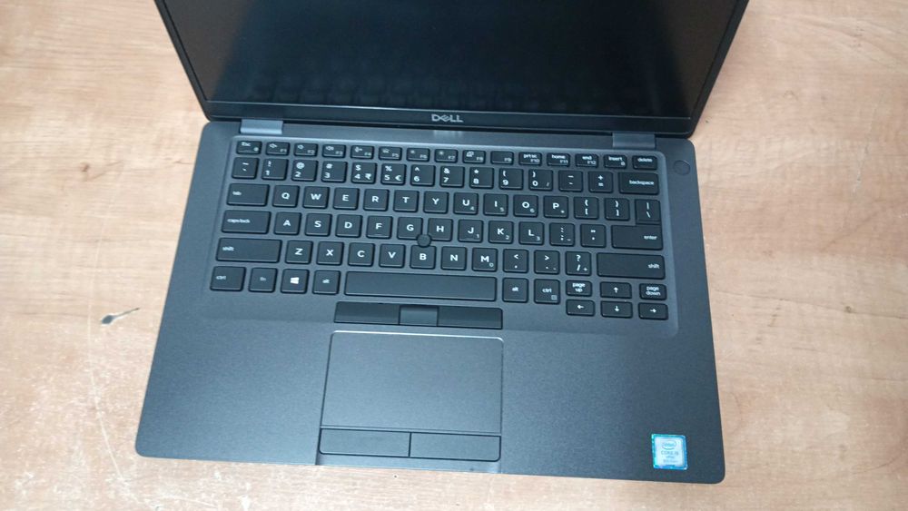 Laptop Dell Latitude 5400 i5 16GB 256GB SSD 14.1" FHD IPS  Windows 11