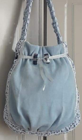 Saco tiracolo ajustável