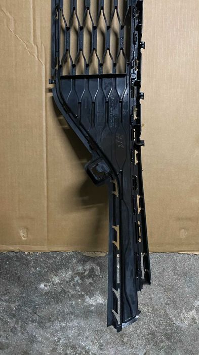 VW Golf 7 Facelift R-Line - Grade inferior do para-choque dianteiro