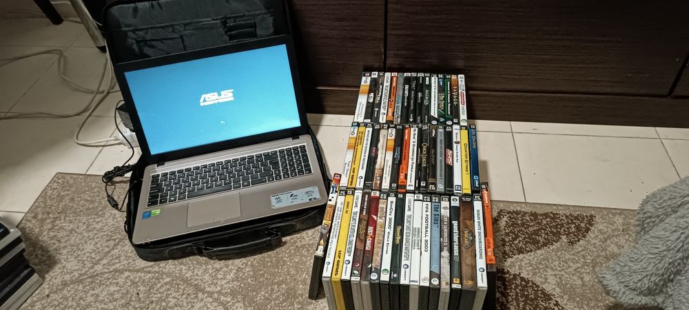 Lote de consolas e vários artigos