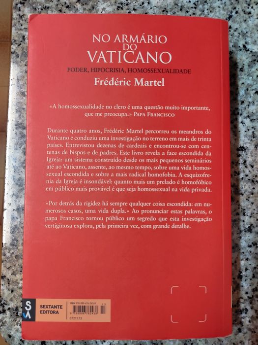 Livro No Armário do Vaticano de Frédéric Martel