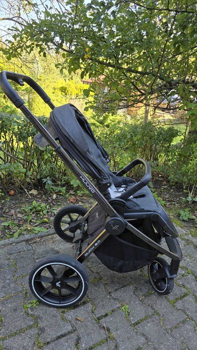 Muuvo Quick 2.0 3w1 – gondola + spacerówka + fotelik Cybex + baza – KOMPLET