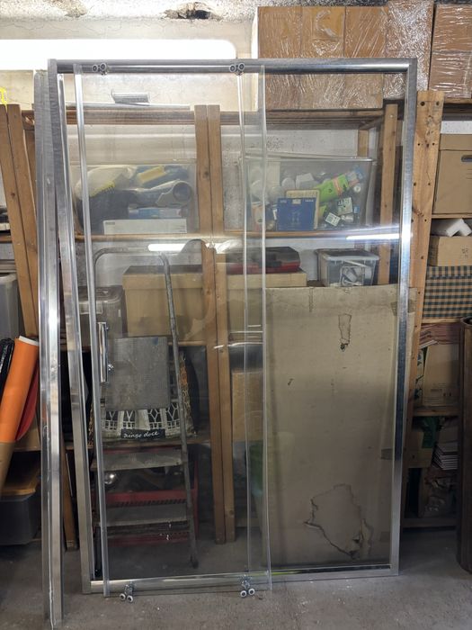 Vende-se divisoria de chuveiro/duche em vidro