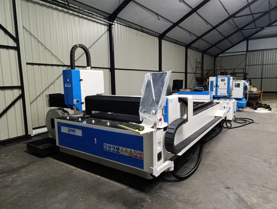 Laser 3x1,5m 3kW z obrotnicą do rur profil kompresor 16bar FULL ZESTAW