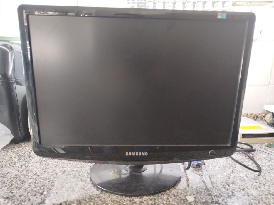 Monitor Samsung 20 polegadas