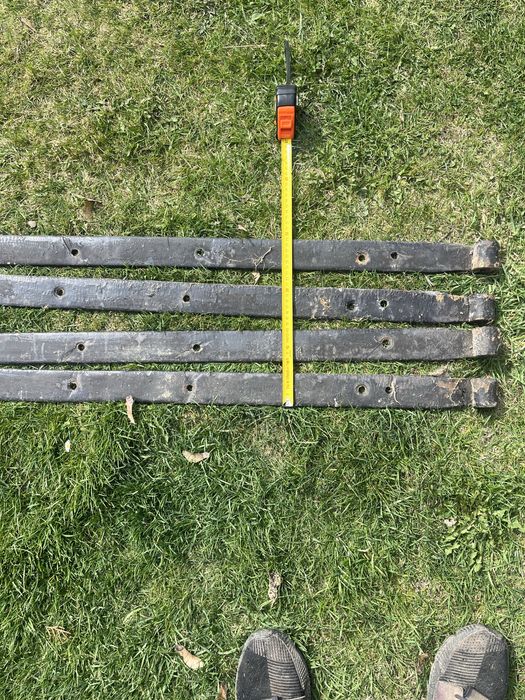 Zawiasy pasowe do bramy