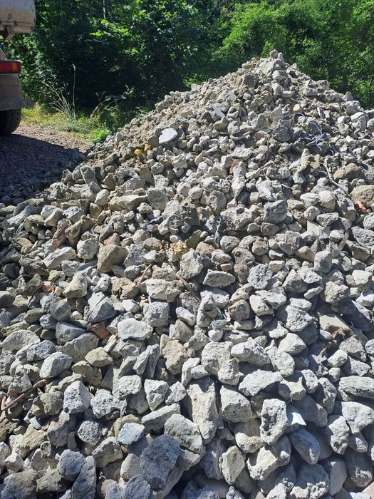 przekrusz kruszonka betonowa transport kamień piasek żwir kruszywo