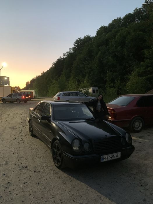 Продам  Mercedes W210 E280