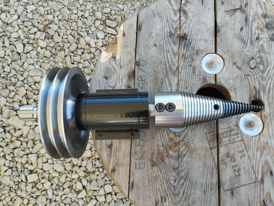 Łuparka uniwersalna do drewna WOM koło / świder 80mm