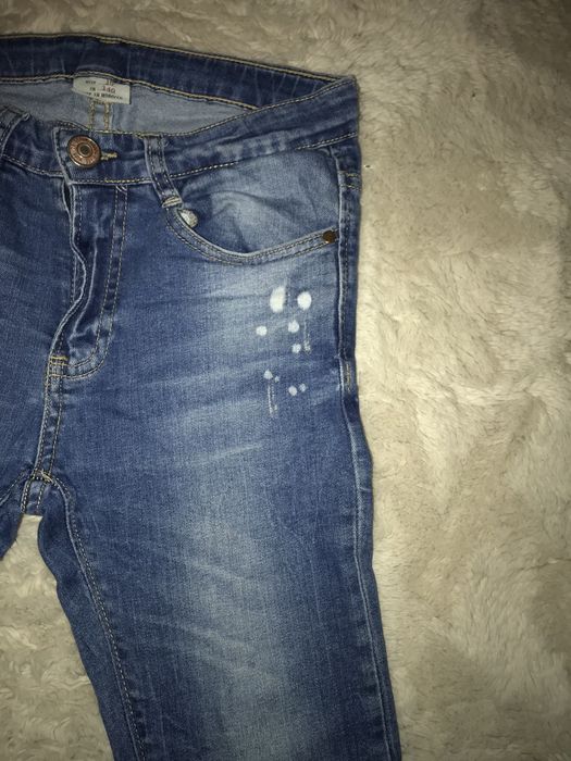 Spodnie dżinsowe z przetarciami ZARA 140
