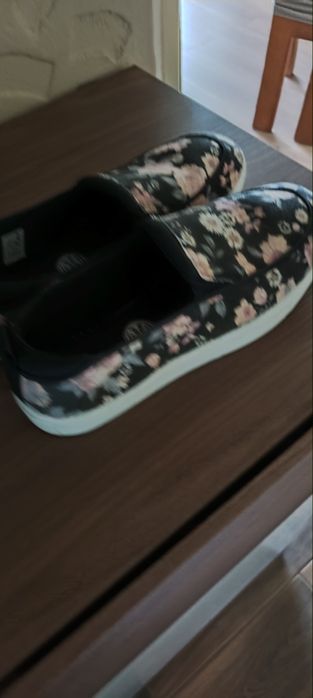 Buty, tenisówki kwiaty lato wiosna