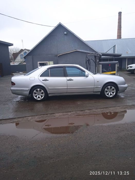 Mercedes-Benz E420 газ/бензин