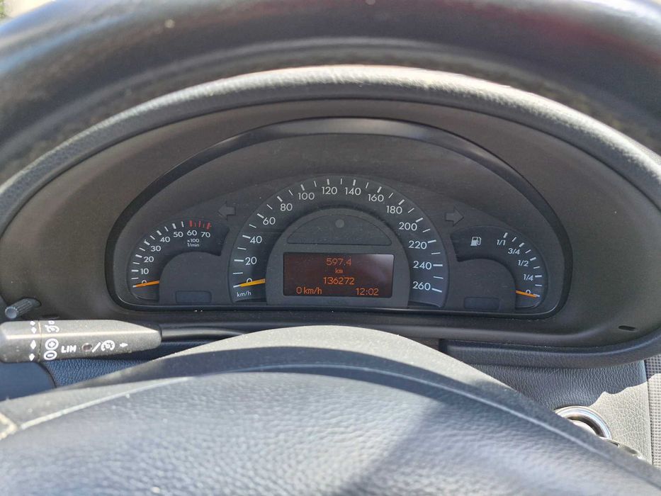 Mercedes-Benz C 200
