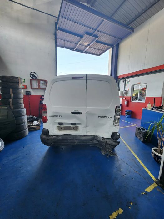 Peugeot Partner 1.6 de 2010 ás peças