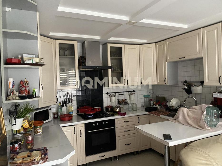 Продається будинок у м. Тячів